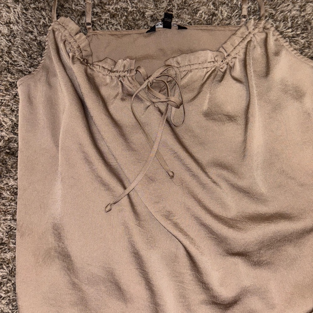Express Women's Beige Ruffle Top - Picture 2 of 2